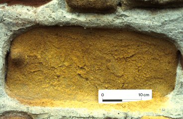 Granular disintegration into sand to single flakes (Gs-eF)