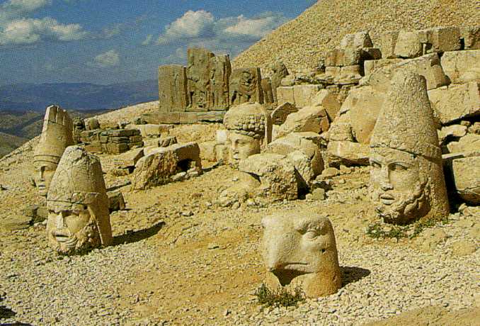 Image: Monuments on Nemrud Dagh - Turkey